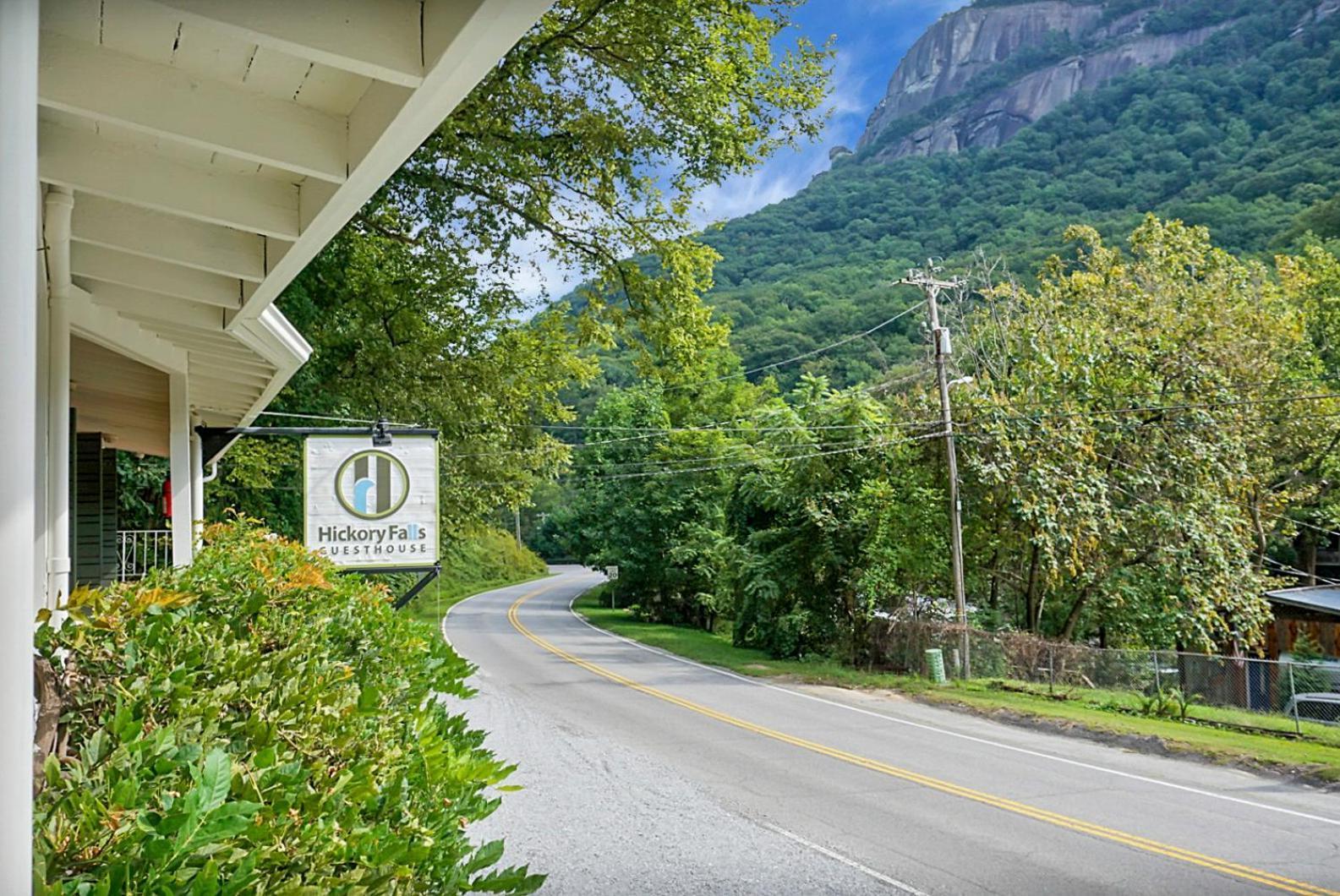 Hickory Falls Inn Chimney Rock Exterior photo